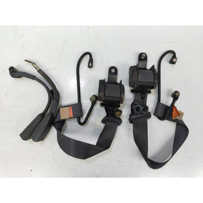 Recambio de juego cinturones delantero para daihatsu charade 13 16v referencia OEM IAM   3P
