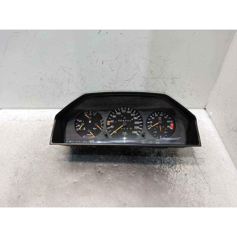 Recambio de cuadro instrumentos para mercedes-benz clase e (w124) berlina referencia OEM IAM 87001199 300G 1984