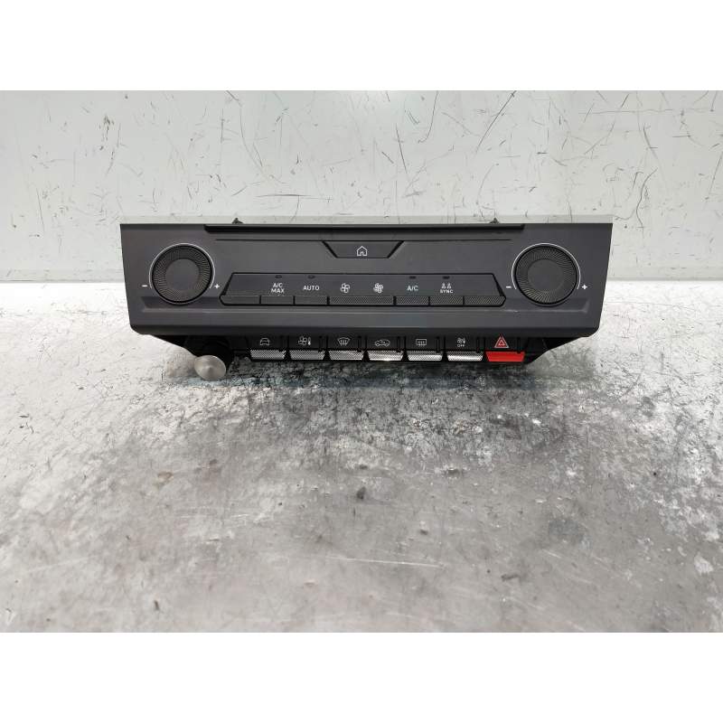 Recambio de mando calefaccion / aire acondicionado para peugeot 308 active pack hybrid referencia OEM IAM 98350205ZD  