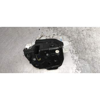 MOTOR CIERRE CENTRALIZADO TRASERO DERECHO 8E0839016AA 4P 2008