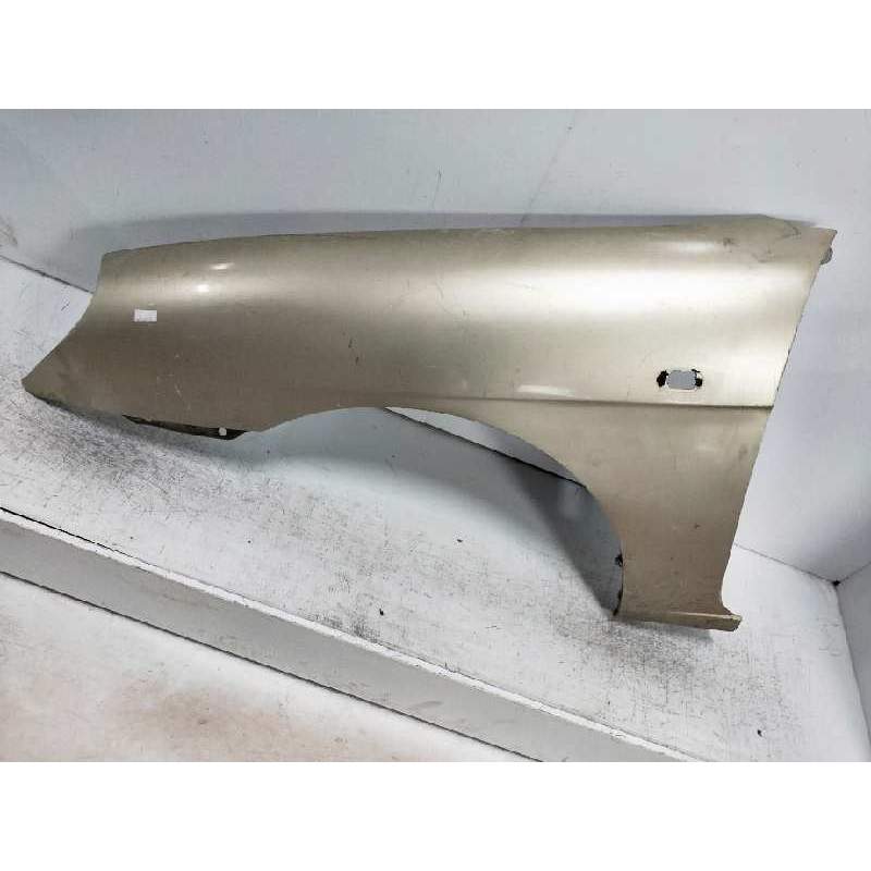 Recambio de aleta delantera izquierda para daewoo nubira berlina 1.6 cat referencia OEM IAM   