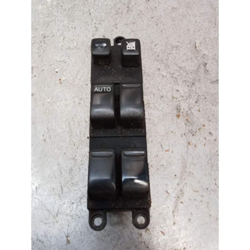 Recambio de mando elevalunas delantero izquierdo para nissan primera (p12) 2.0 referencia OEM IAM 25401AV640 CSDD702N 5P