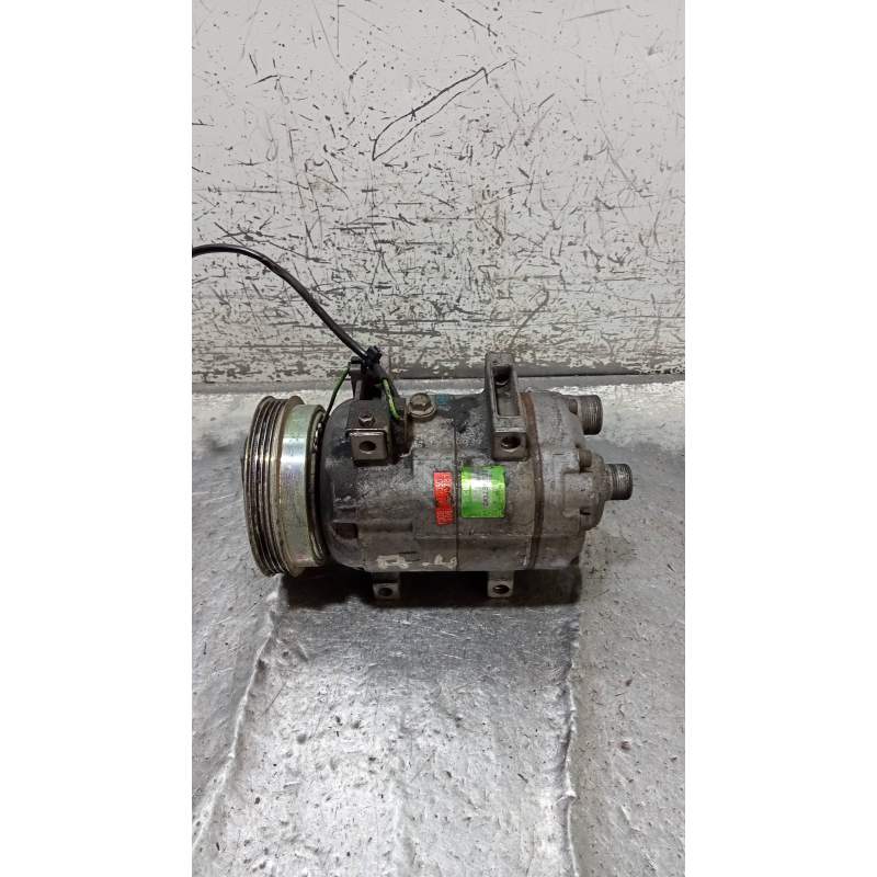 Recambio de compresor aire acondicionado para volkswagen passat berlina (3b2) highline referencia OEM IAM 8D0260805D  1997