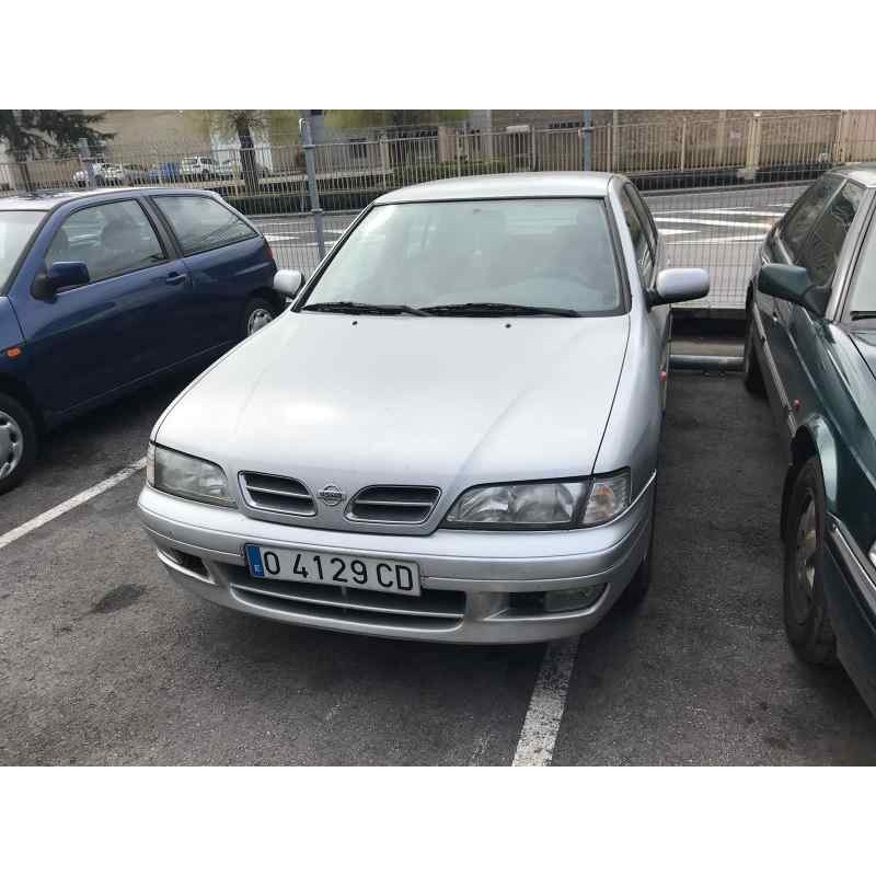 nissan primera berlina (p11) del año 1999