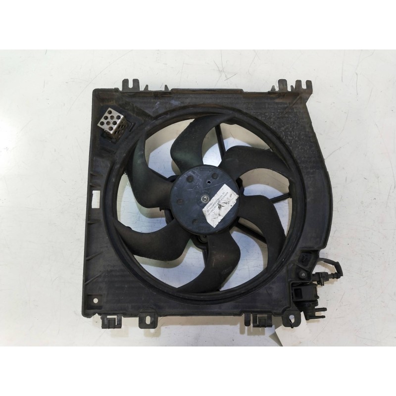 Recambio de electroventilador para renault clio iii 1.5 dci diesel fap referencia OEM IAM 8200748439 1832064000 