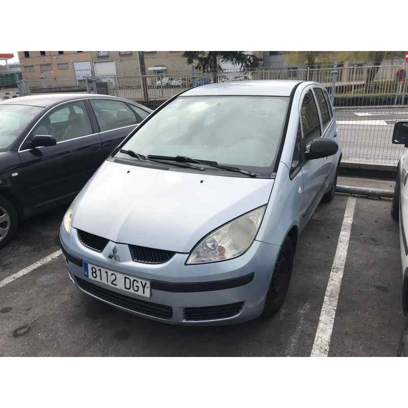 mitsubishi colt berlina 5 (z30a) del año 2005