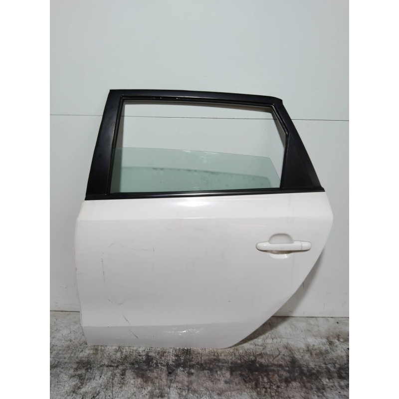 Recambio de puerta trasera izquierda para hyundai i30cw classic referencia OEM IAM   5P