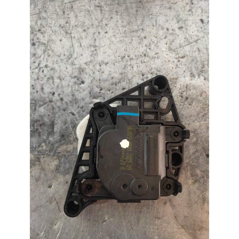 Recambio de motor apertura trampillas climatizador para kia rio basic referencia OEM IAM H40730880  