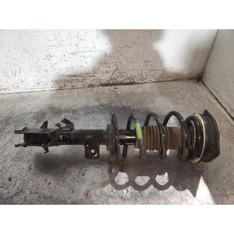 Recambio de amortiguador delantero izquierdo para nissan nv 200 (m20) evalia premium referencia OEM IAM   