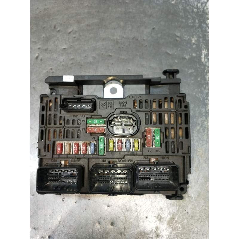 Recambio de caja reles / fusibles para peugeot 407 (6d_) 1.8 (6d6fzb) referencia OEM IAM S118983002Q BSML0200 6500CG 2004