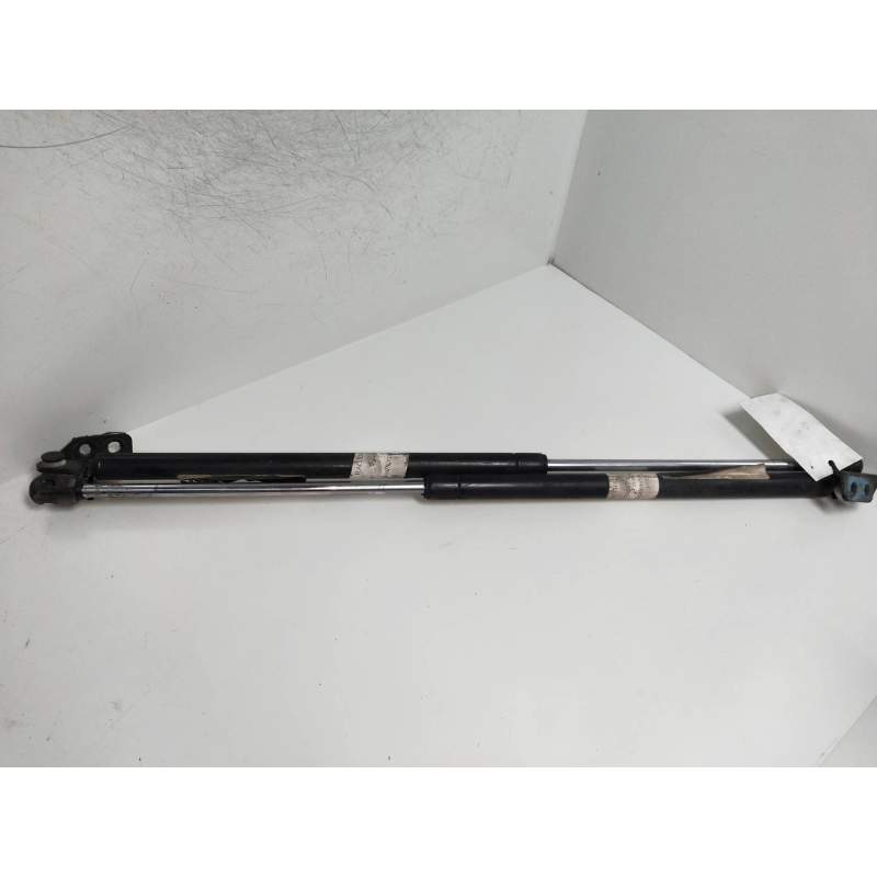 Recambio de amortiguadores maletero / porton para hyundai accent (lc) 1.3 cat referencia OEM IAM 8177025200  