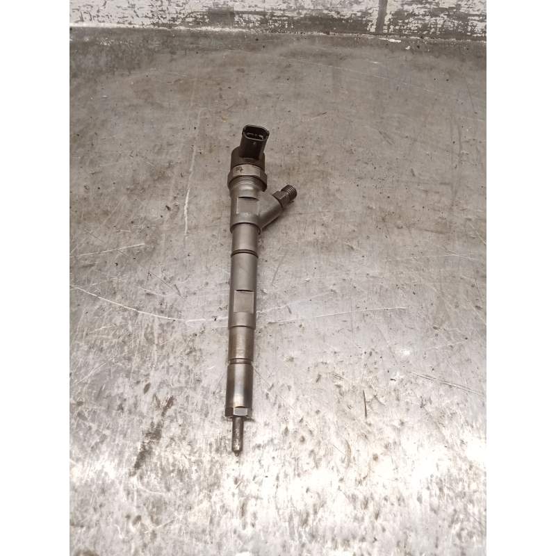 Recambio de inyector para kia sorento i (jc) 2.5 crdi referencia OEM IAM 0445110186 338004A160 BOSCH