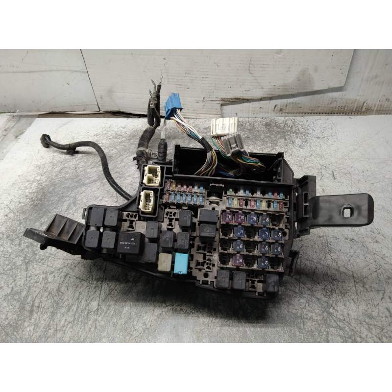 Recambio de caja reles / fusibles para mazda cx-5 2.2 turbodiesel cat referencia OEM IAM   