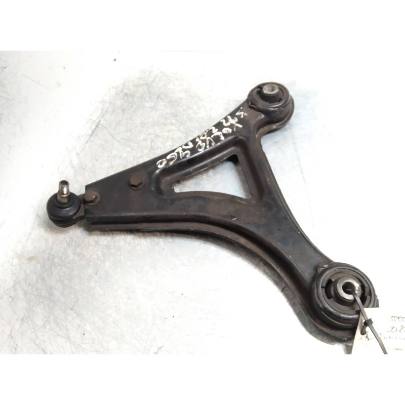 Recambio de brazo suspension inferior delantero derecho para volvo serie 460 2.0 cat referencia OEM IAM   