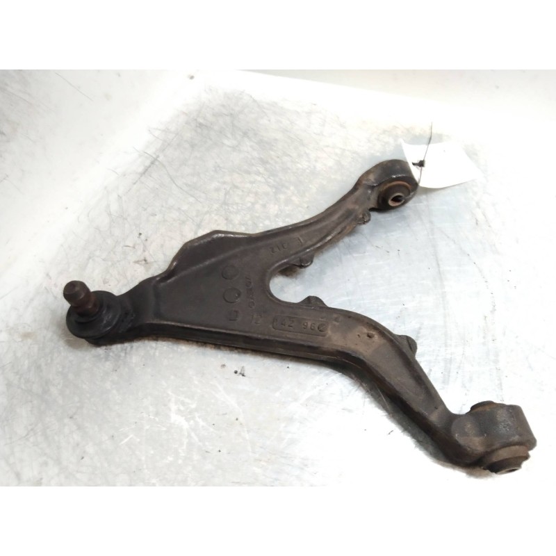 Recambio de brazo suspension inferior delantero izquierdo para volvo serie 850 2.5 10v berlina referencia OEM IAM   