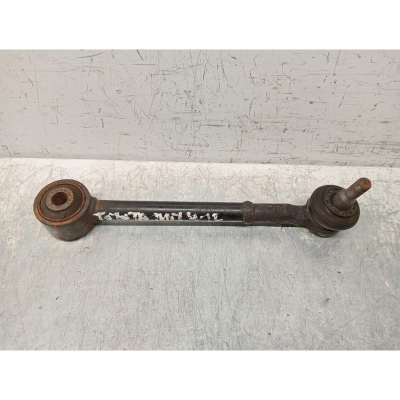 Recambio de brazo suspension superior trasero izquierdo para toyota rav 4 referencia OEM IAM   
