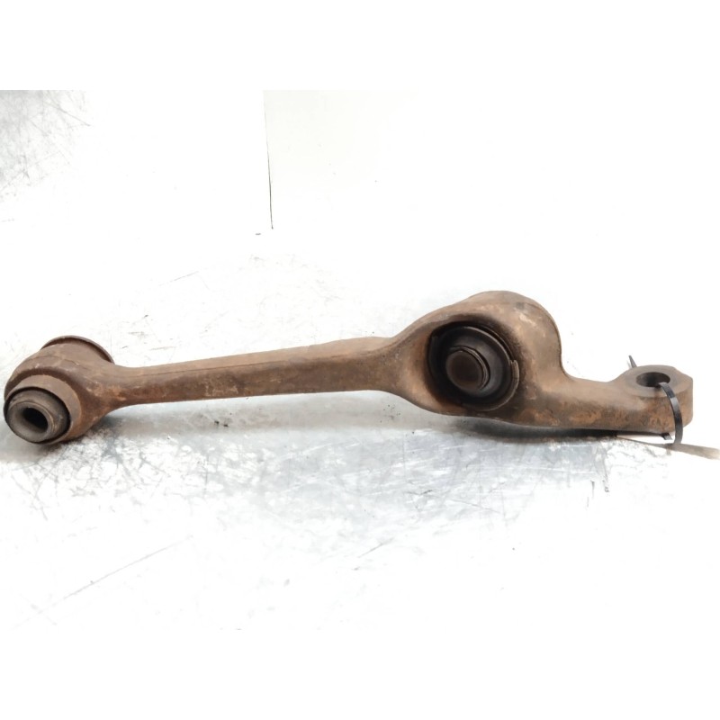 Recambio de brazo suspension inferior delantero derecho para volvo serie 940 berlina/familiar 2.4 td berlina referencia OEM IAM 