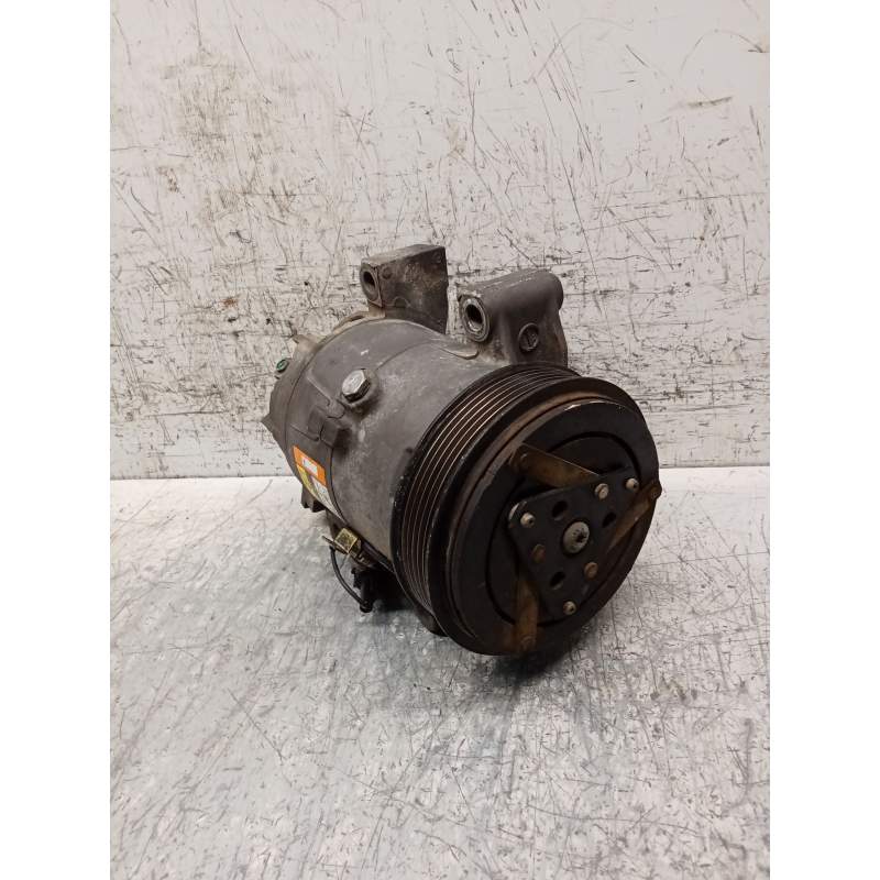 Recambio de compresor aire acondicionado para nissan almera ii (n16) 1.5 referencia OEM IAM 926009F51  2002