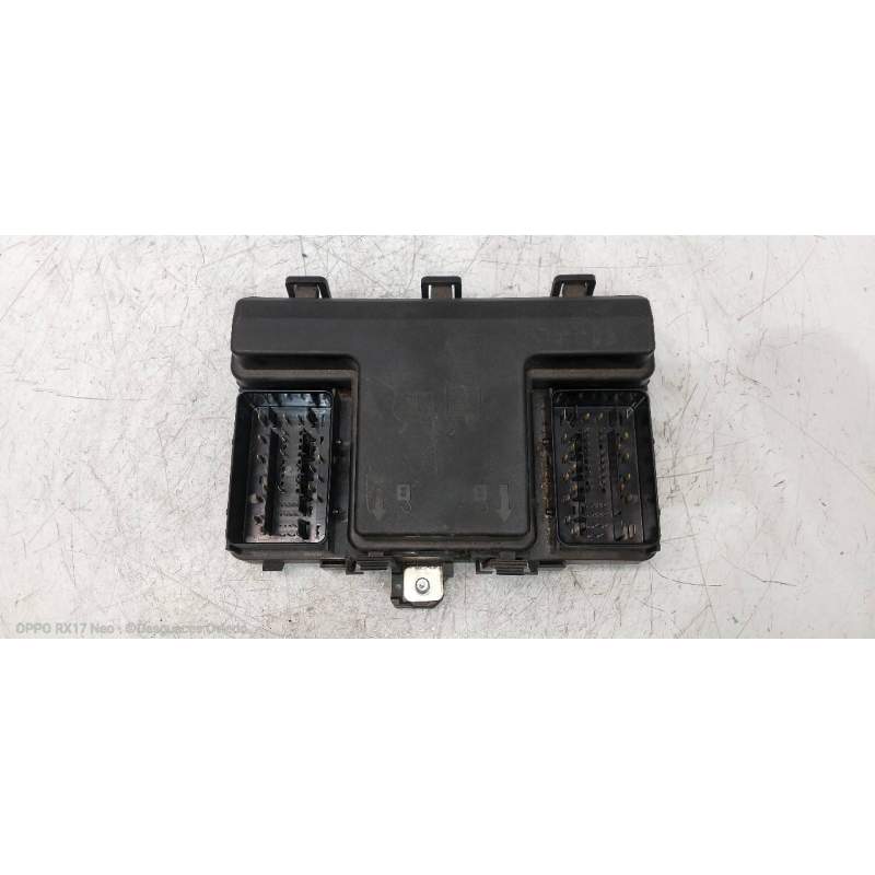 Recambio de caja reles / fusibles para ford mondeo lim. trend referencia OEM IAM FG9T14A067PB  