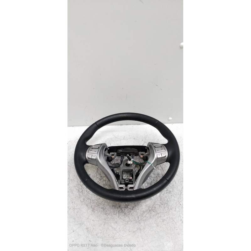 Recambio de volante para nissan x-trail (t32) acenta referencia OEM IAM   