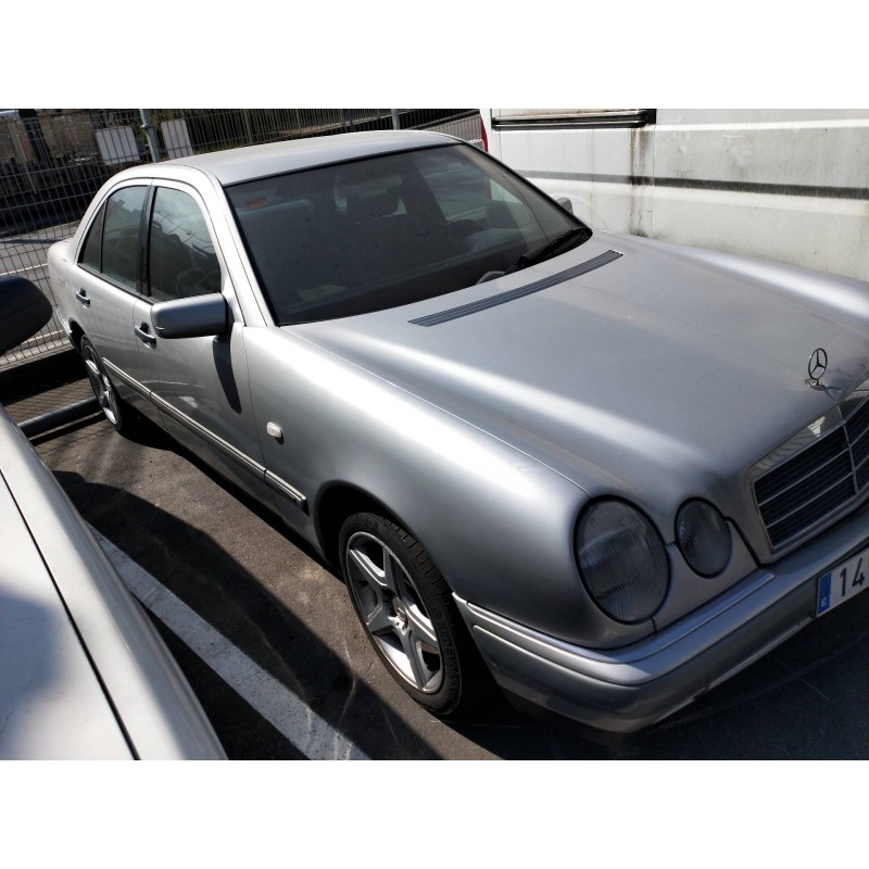 mercedes clase e (w210) berlina diesel del año 2000