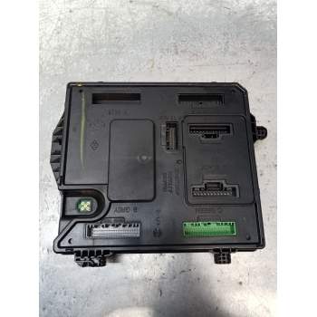 CAJA RELES / FUSIBLES 284B15986R S180098101 2008