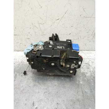 MOTOR CIERRE CENTRALIZADO DELANTERO IZQUIERDO 5P 2004