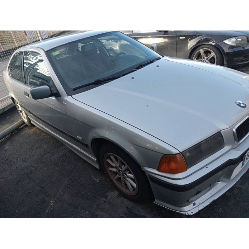 bmw serie 3 compacto (e36) del año 2000