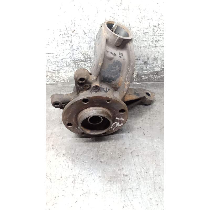 Recambio de mangueta delantera izquierda para peugeot 205 ii (20a/c) 1.7 diesel referencia OEM IAM   