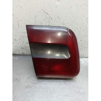 PILOTO TRASERO IZQUIERDO INTERIOR 9157008 1997