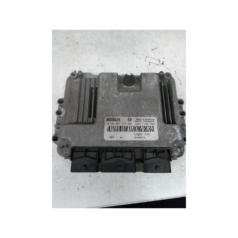 Recambio de centralita motor uce para renault laguna ii (bg0) 1.9 dci diesel cat referencia OEM IAM 0281011148 8200303141 820031