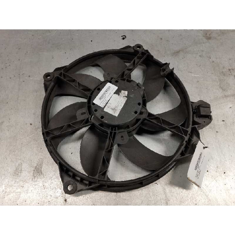 Recambio de electroventilador para renault megane iii coupe 1.6 16v referencia OEM IAM 214840028R MM111BV 