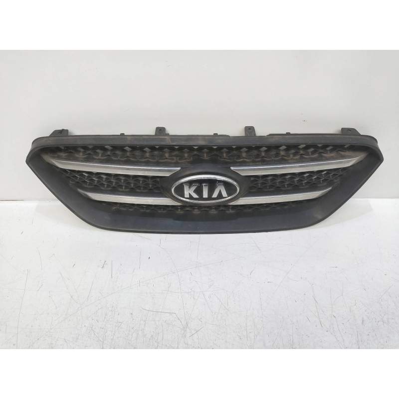 Recambio de rejilla delantera para kia carens (un) 2.0 crdi referencia OEM IAM   