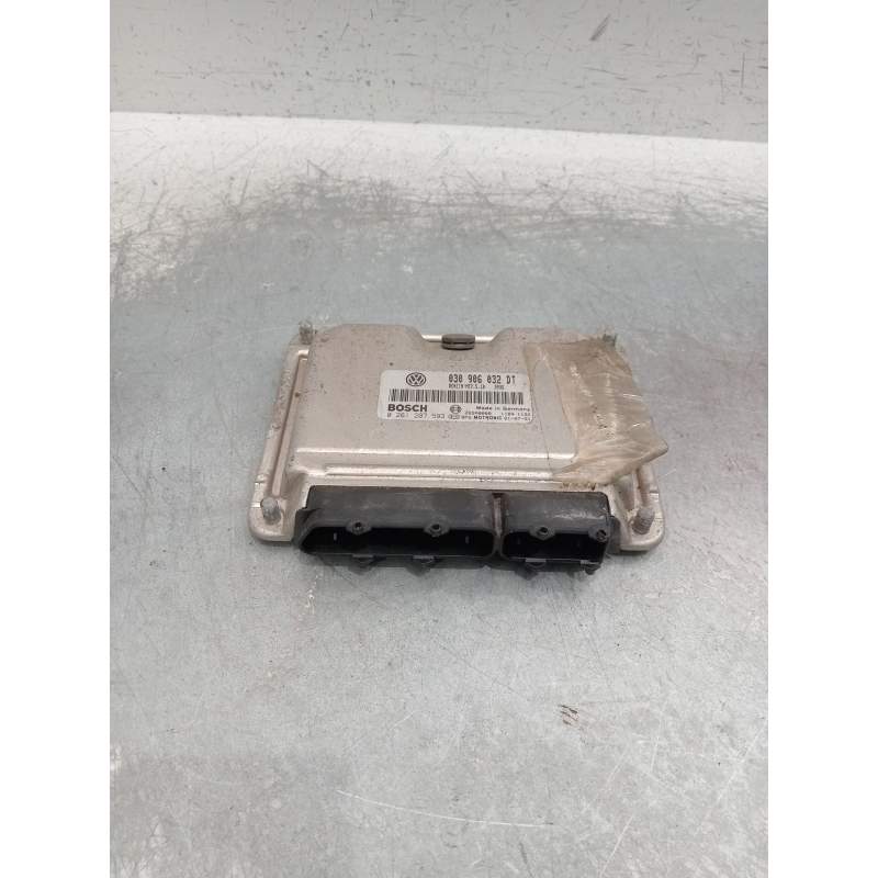 Recambio de centralita motor uce para volkswagen polo (6n2) 1.4 referencia OEM IAM 0261207593 030906032DT 