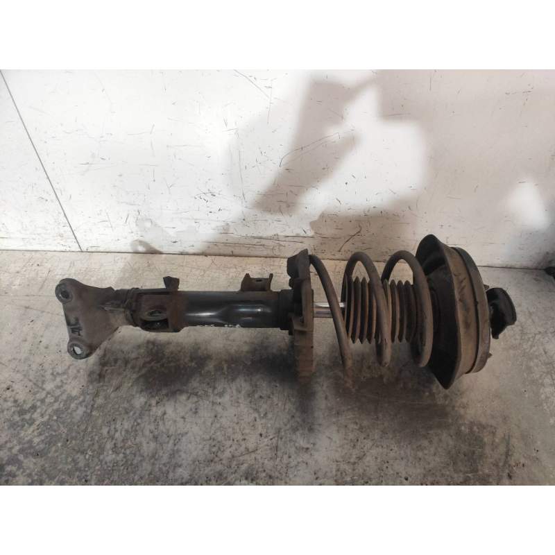 Recambio de amortiguador delantero izquierdo para mercedes-benz clase c (w203) familiar c 320 t cdi (203.220) referencia OEM IAM