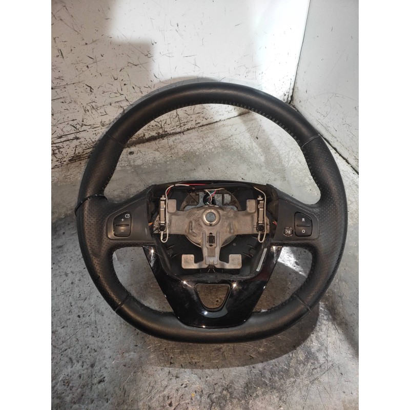 Recambio de volante para renault zoe bose referencia OEM IAM 484005406R  