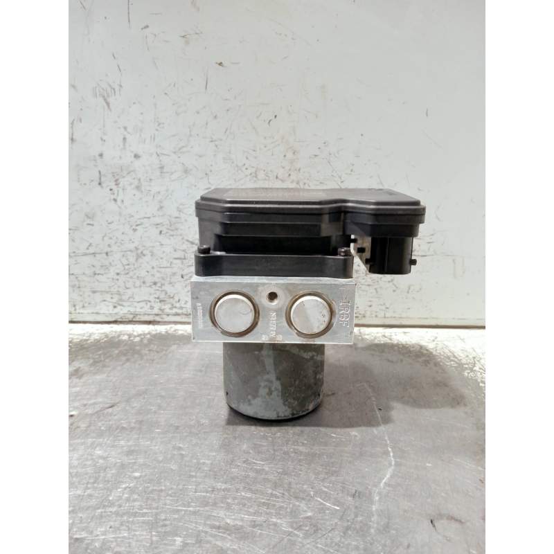 Recambio de abs para hyundai ix35 referencia OEM IAM BE6003B106 5WY7F46D 