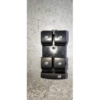 MANDO ELEVALUNAS DELANTERO IZQUIERDO 13408458 