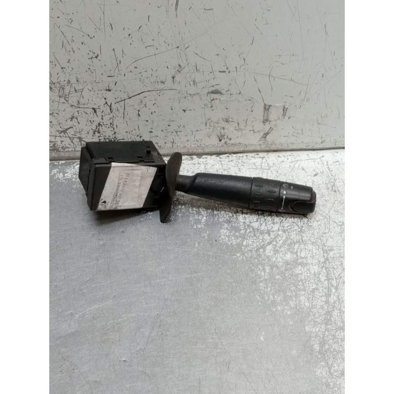 Recambio de mando limpia para peugeot 405 berlina referencia OEM IAM 96093418XX 61580011 92