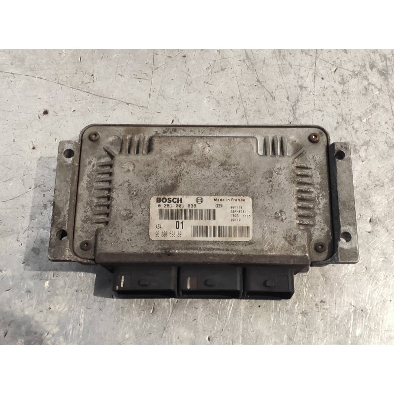 Recambio de centralita motor uce para citroen saxo 1.5 d sx referencia OEM IAM 0281001839 9630059880 01 BOSCH