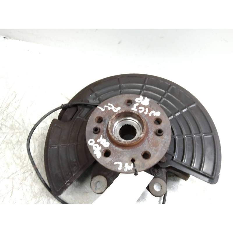 Recambio de mangueta delantera derecha para mercedes-benz clase m (w163) 400 cdi (163.128) referencia OEM IAM   