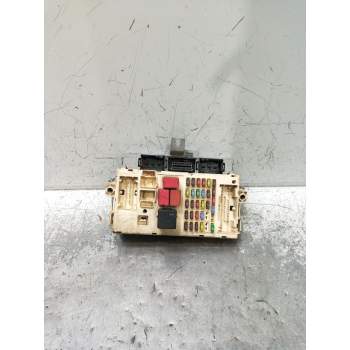 CAJA RELES / FUSIBLES 23JTD 2006