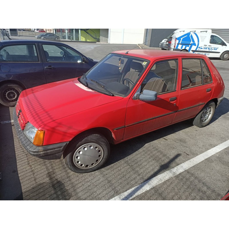 peugeot 205 berlina del año 1987