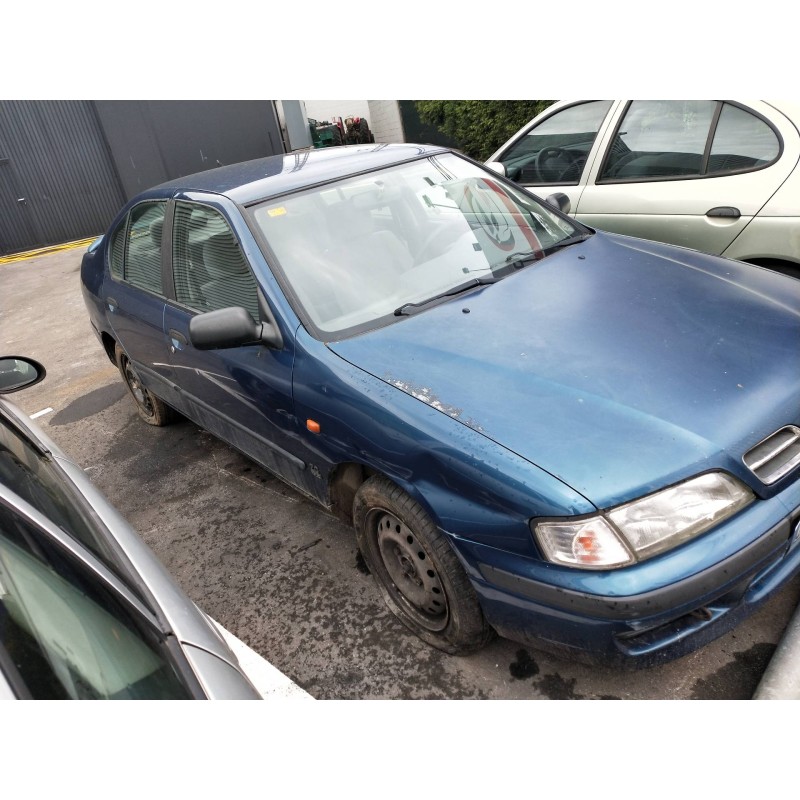 nissan primera berlina (p11) del año 1998