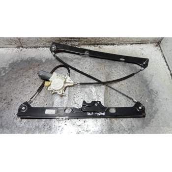 ELEVALUNAS DELANTERO IZQUIERDO A4147200546 