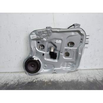 ELEVALUNAS DELANTERO DERECHO 824802B030WKS4 400906 5P