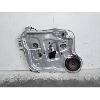 ELEVALUNAS DELANTERO IZQUIERDO 824702B030WKS4 400907 5P