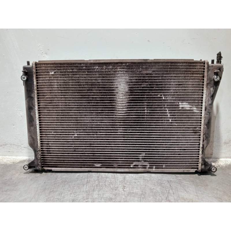 Recambio de radiador agua para toyota avensis berlina (t25) referencia OEM IAM MN4221337680 22CRDI 2006