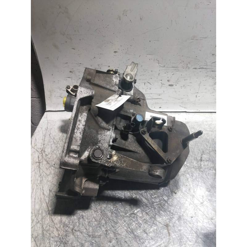 Recambio de caja cambios para peugeot 205 berlina 1.1 referencia OEM IAM 2CA83 170480 