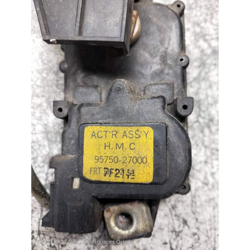 Recambio de motor cierre centralizado delantero derecho para hyundai coupe (rd) 2.0 fx referencia OEM IAM 9575027000  